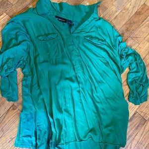 Green half quarter sleeve